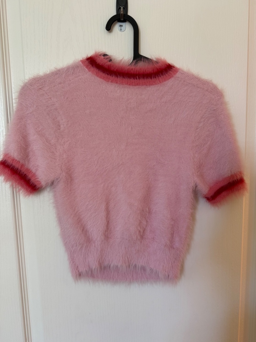 Kimchi Blue Urban Outfitters Fuzzy Heart Sweater Pink Red Crop Top XS - Picture 3 of 6